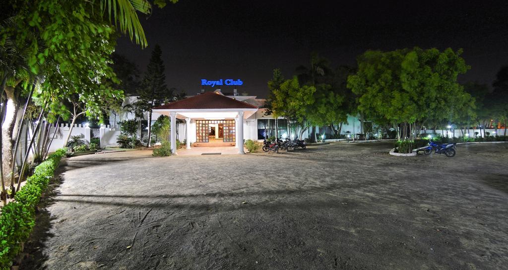 Royal Club Ξενοδοχείο Τσενάι Εξωτερικό φωτογραφία